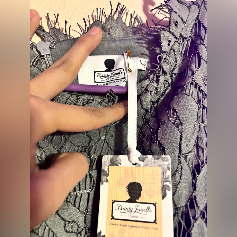 Dainty Jewels Larg gray dress